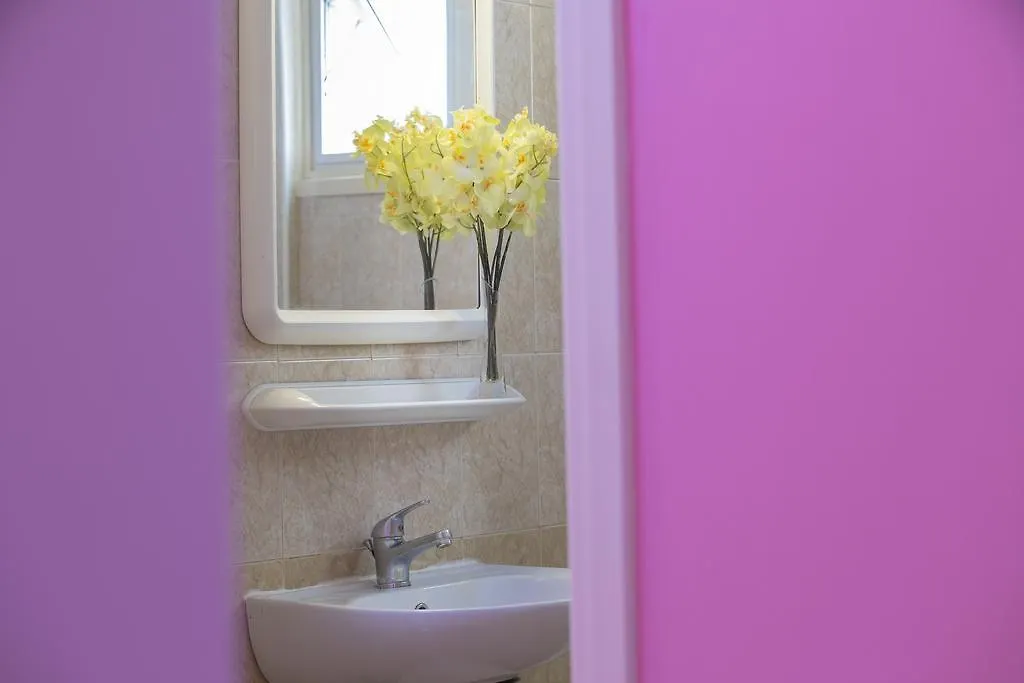 Mackenzie Rose Suite Larnaca