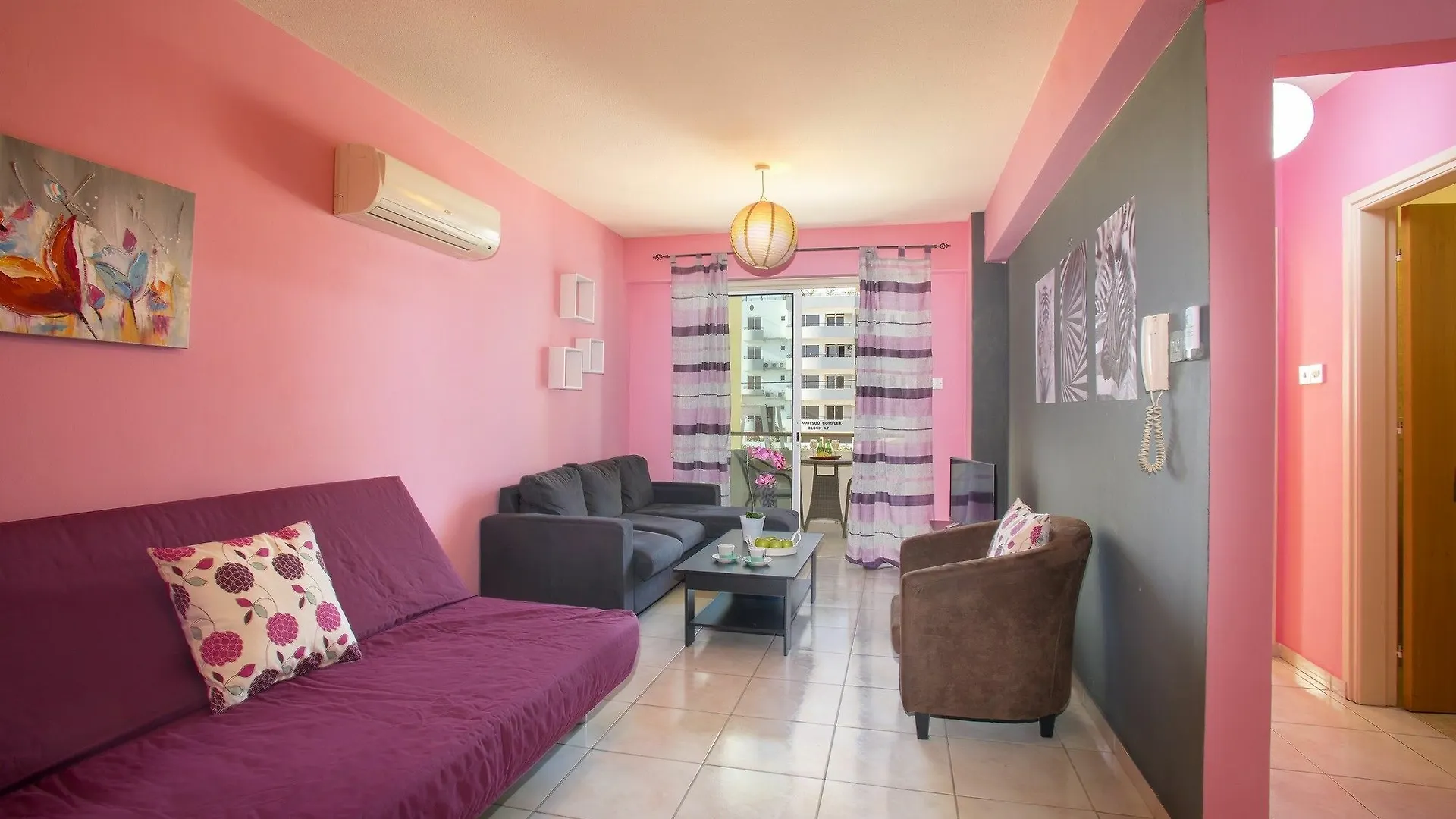 Apartment Mackenzie Rose Suite Larnaca